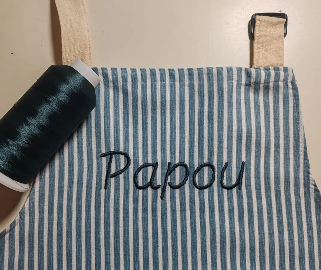Broderie personnalisé prénom Papou