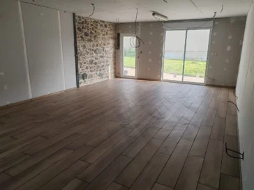 Intérieur du futur atelier, encore en travaux